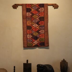 Selendang Songket Sutra Anggur Antik Bali
